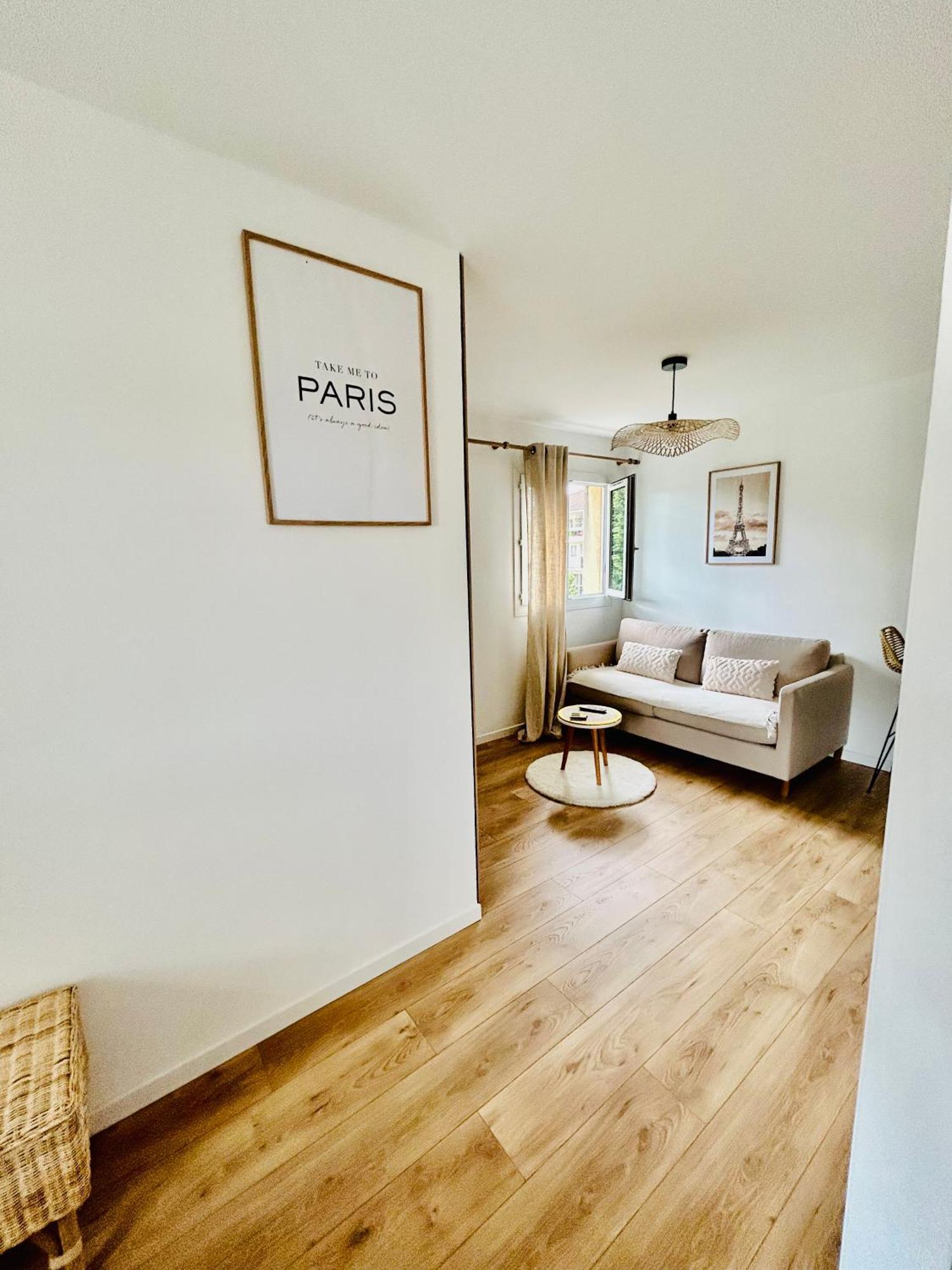 Studio Easy Check-In 8 Mins Disneyland 35 Mins Paris Free Starbucks Coffee Parking Wifi Bussy-Saint-Georges Exteriér fotografie