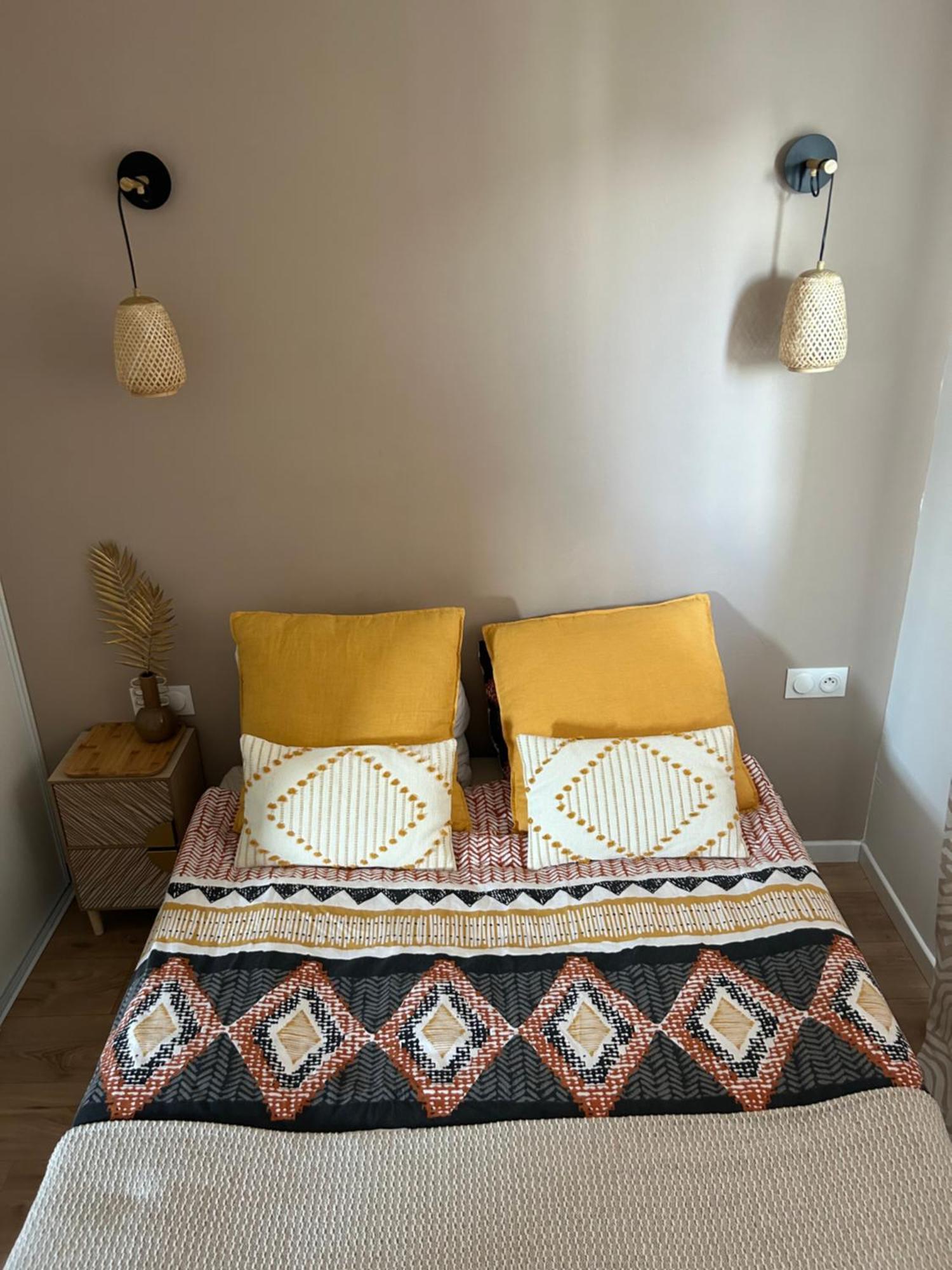 Studio Easy Check-In 8 Mins Disneyland 35 Mins Paris Free Starbucks Coffee Parking Wifi Bussy-Saint-Georges Exteriér fotografie